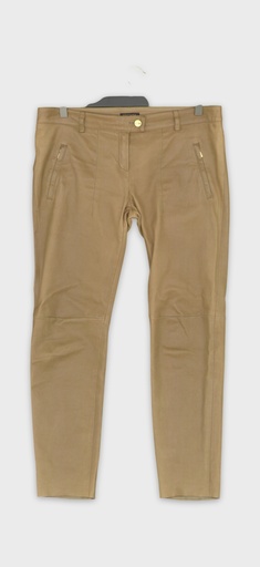 [A20260211_104344] Escada Broeken M